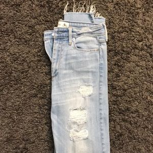 High rise light ripped Abercrombie Jeans